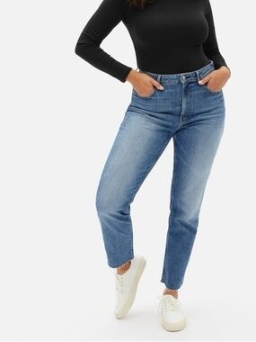 Everlane The Curvy Cheeky Straight Ankle Jeans